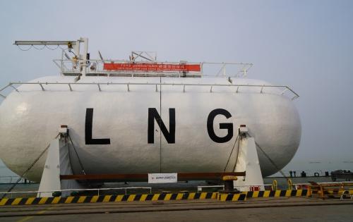 Esprit Logistics Delivers 2 LNG Gas Tanks