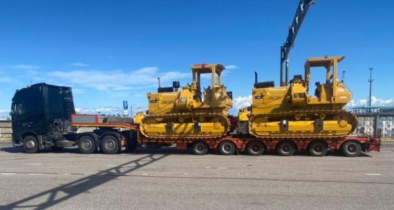 Eleven Danir 19 with Five Pipelayers from Mexico to Kazakhstan